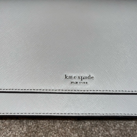 Kate spade grey purse - Picture 2 of 4